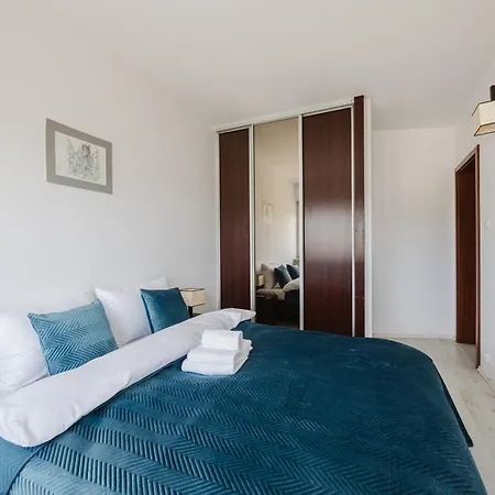 Quiet Charm Apartment *