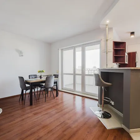 Quiet Charm Apartment *